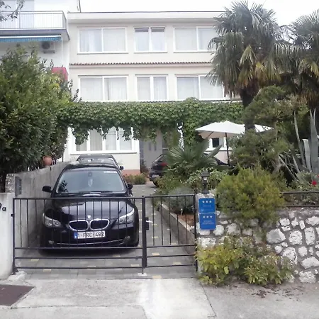 Apartmani Totic Crikvenica Exterior photo