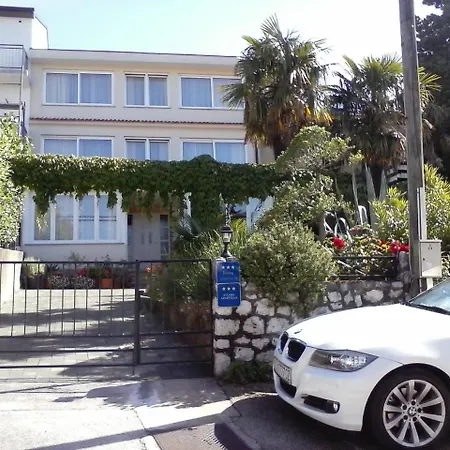 Apartmani Totic Crikvenica Exterior photo